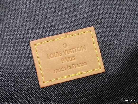 WIS CHRISTOPHER Backpack-41*48*13CM LOUIS VUITTON 0315